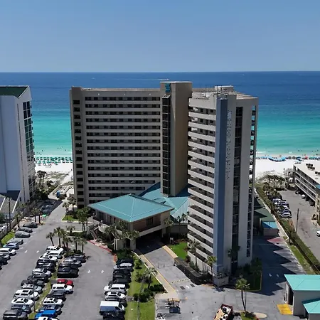 Splash Into Sundestin
